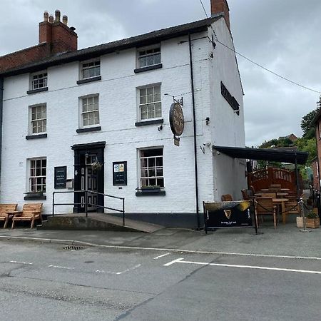 Old New Inn, Llanfyllin Экстерьер фото